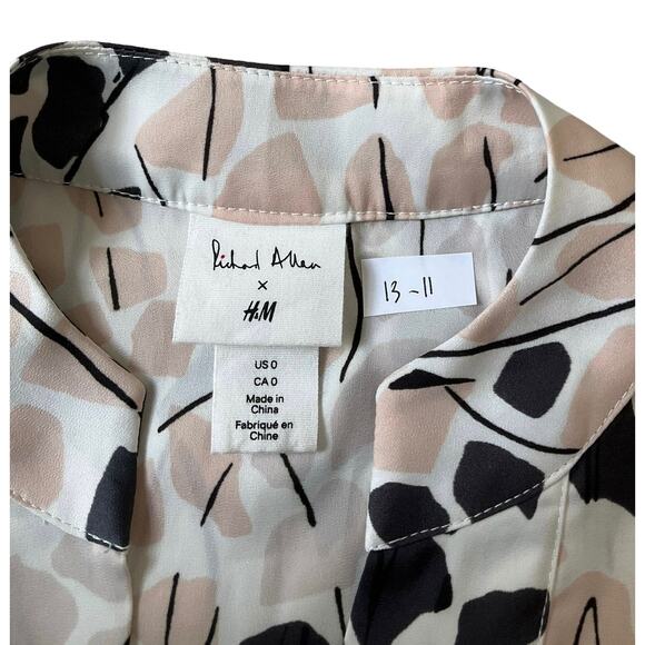 Richard Allan x H&M Multicolor Long Sleeve Blouse Women Size 0 | 13-11 - Picture 4 of 6